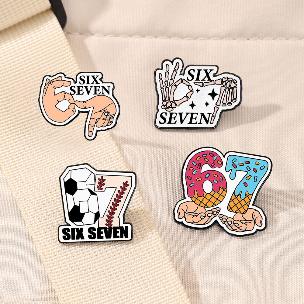 4pcs Set Cute Enamel Football  – Lapel Pin Enamel recenzja i cena